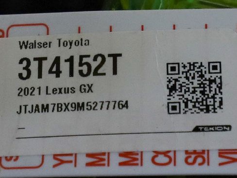 Used 2021 Lexus GX 460 Premium w/ Premium Package image 36