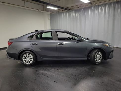 Used 2022 Kia Forte Sedan FWD image 9