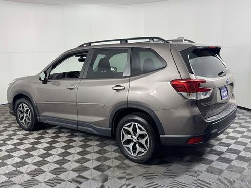 Used 2023 Subaru Forester Premium AWD/4WD image 8