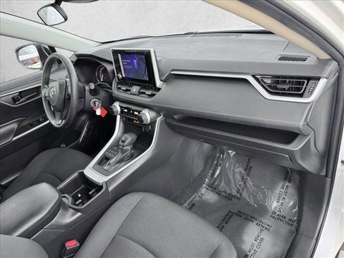 Used 2024 Toyota RAV4 LE image 20