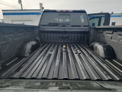 Used 2020 Chevrolet Silverado 2500 LTZ w/ LTZ Premium Package image 14