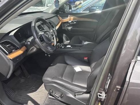 Used 2023 Volvo XC90 B6 Plus w/ Protection Package Premier AWD/4WD image 4