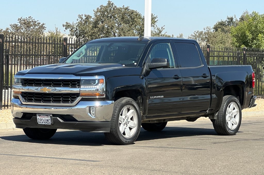 Used 2018 Chevrolet Silverado 1500 LT w/ All Star Edition RWD image 10