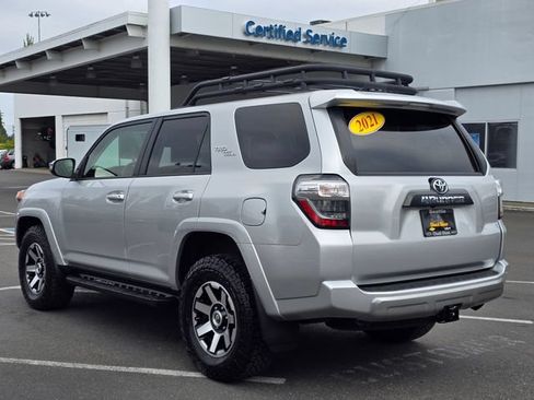 Used 2021 Toyota 4Runner TRD Off-Road Premium w/ Moonroof Package AWD/4WD image 3