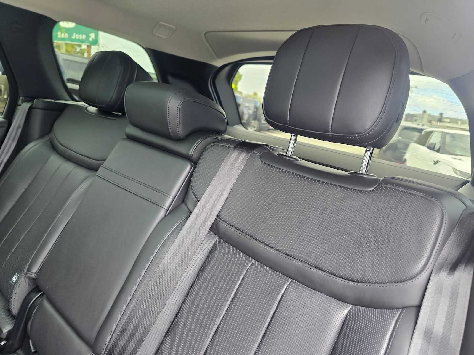New 2027 Land Rover Range Rover SE AWD/4WD image 18