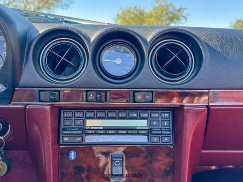 Used 1989 Mercedes-Benz 560 SL image 41