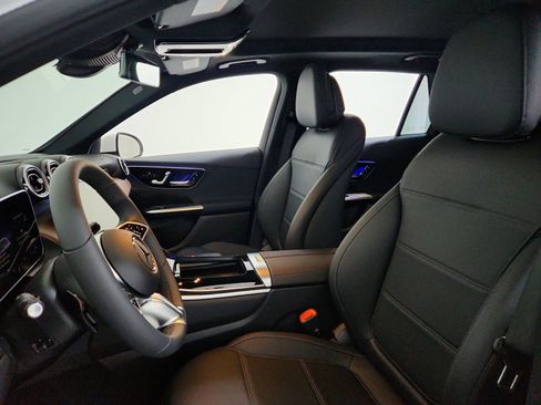 New 2026 Mercedes-Benz GLC 300 image 8