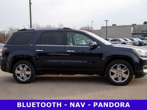 Used 2017 GMC Acadia Limited SLT image 2