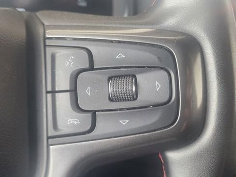 Used 2024 Chevrolet Suburban RST RWD image 31