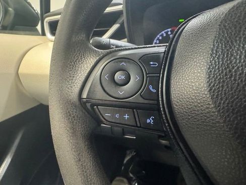 Used 2021 Toyota Corolla LE w/ LE Convenience Package FWD image 16