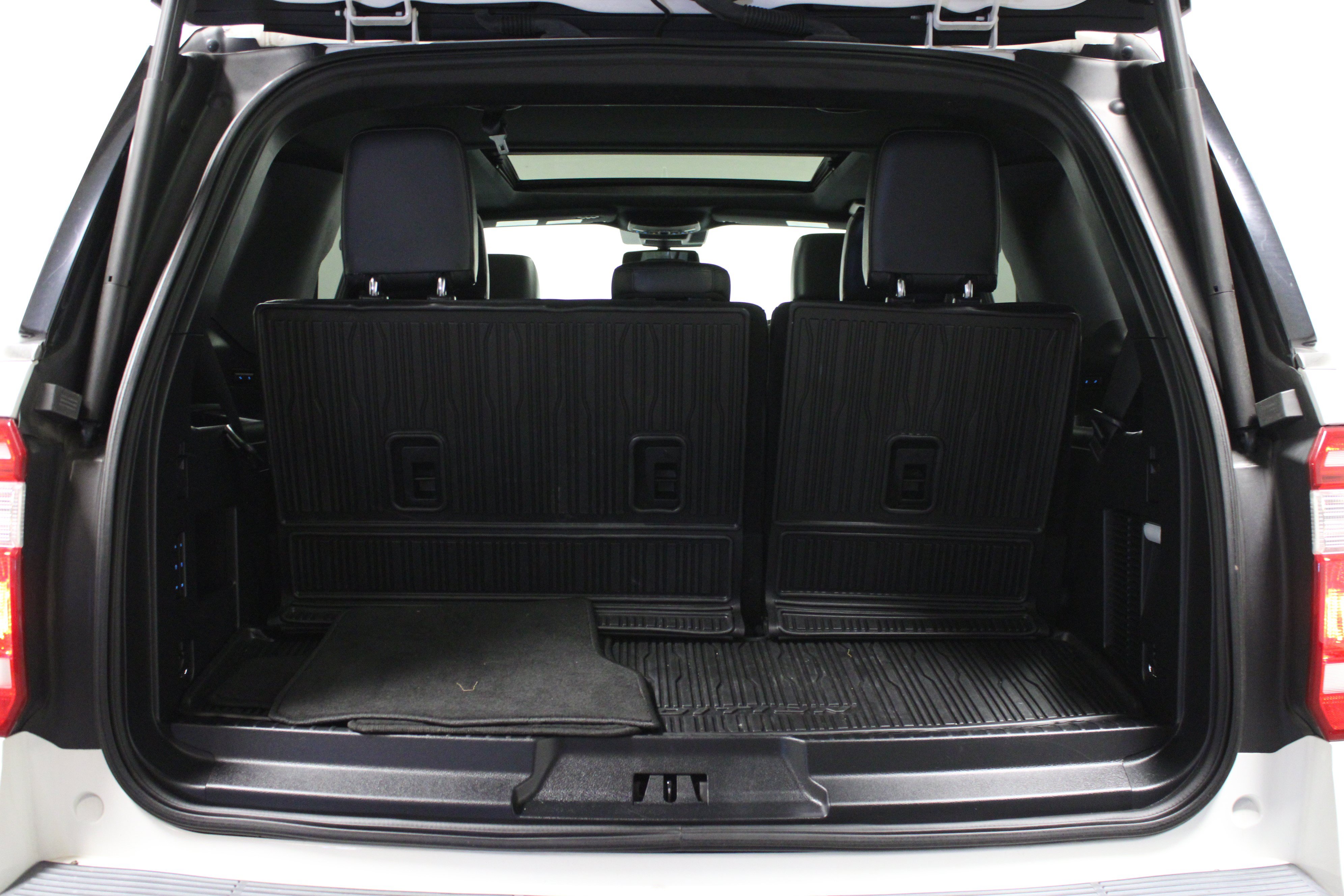 Used 2021 Ford Expedition XLT RWD image 15