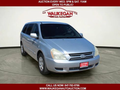Used 2006 Kia Sedona EX FWD image 3
