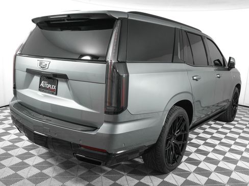 Used 2025 Cadillac Escalade Sport w/ Touring Package AWD/4WD image 4
