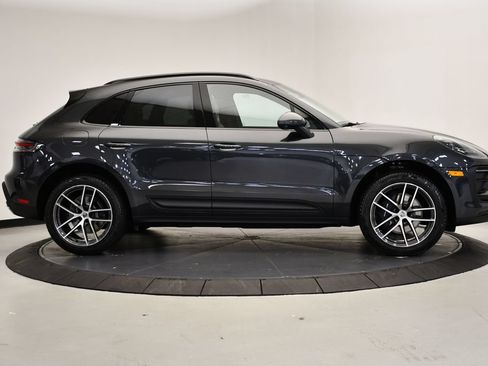 Certified 2026 Porsche Macan AWD/4WD image 8