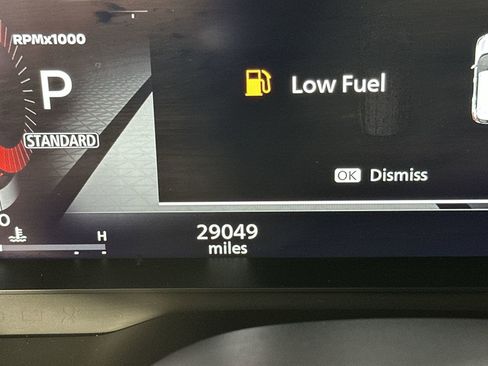 Certified 2025 Nissan Rogue SL w/ SL Premium Package FWD image 15