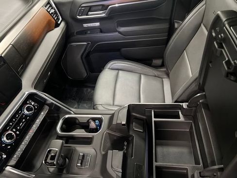 Used 2024 GMC Sierra 1500 Denali w/ Denali Reserve Package AWD/4WD image 39