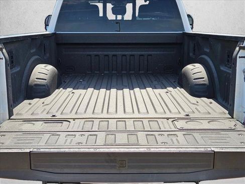 Used 2024 Ford F250 XLT w/ Black Appearance Package AWD/4WD image 6