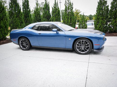 Used 2023 Dodge Challenger R/T Scat Pack w/ Plus Package RWD image 11