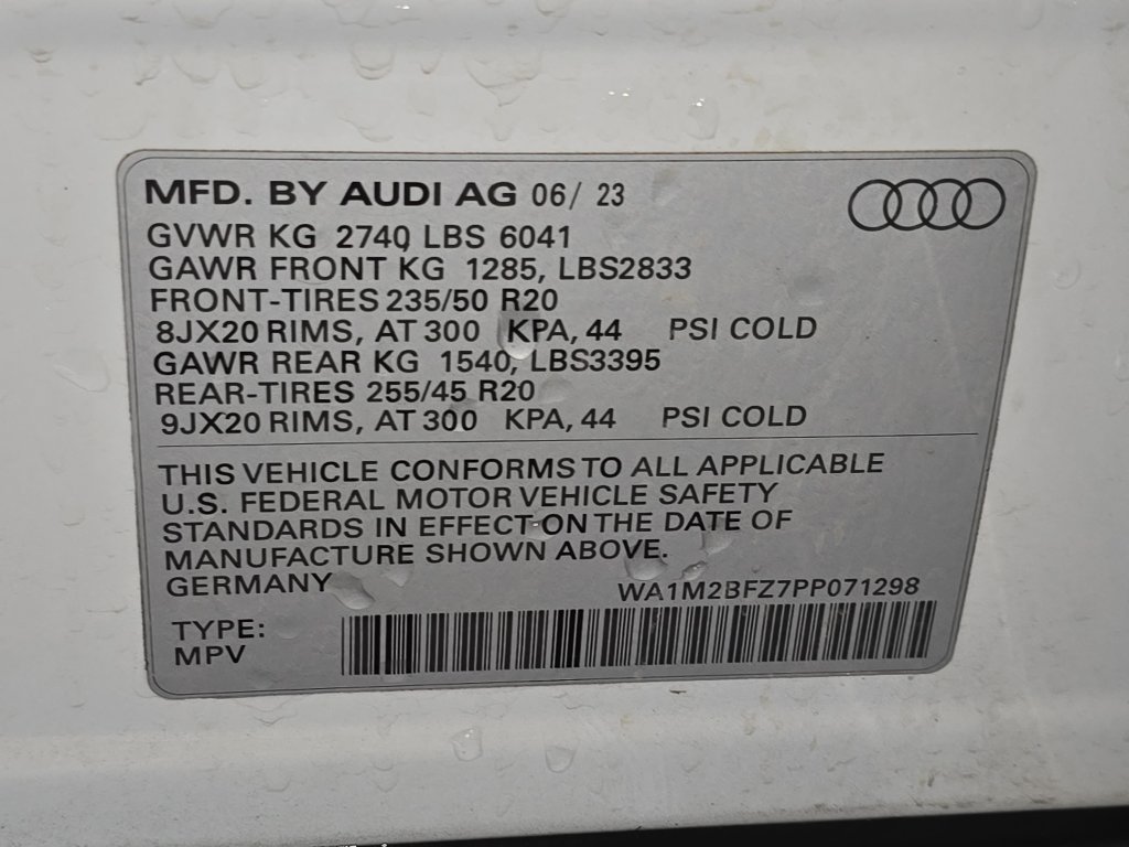 Used 2023 Audi Q4 e-tron Prestige AWD/4WD image 38