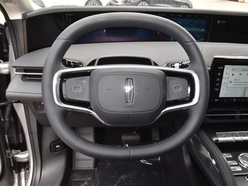 New 2026 Lincoln Nautilus Reserve AWD/4WD image 29