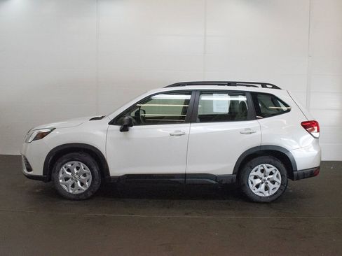 Used 2023 Subaru Forester AWD/4WD image 7