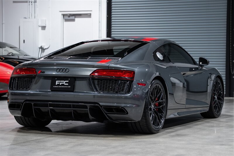 Used 2018 Audi R8 V10 RWD image 15