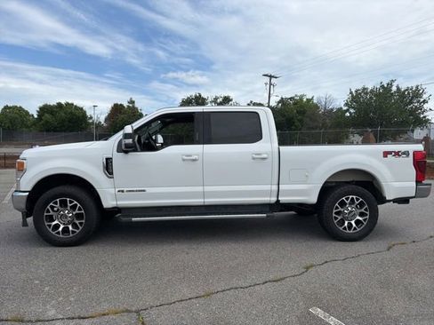 Used 2020 Ford F250 Lariat w/ Lariat Value Package AWD/4WD image 6