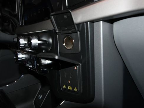 Used 2022 Ford F150 XLT w/ Equipment Group 302A High AWD/4WD image 26