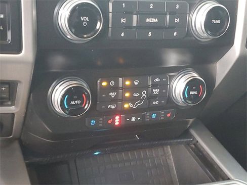 Used 2020 Ford F250 Platinum w/ Tremor Off-Road Package image 19