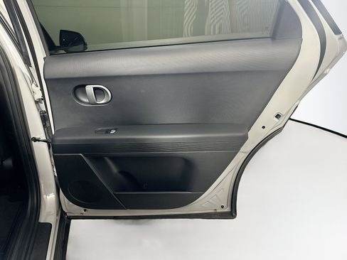 Used 2024 Hyundai Ioniq 5 SEL RWD image 30
