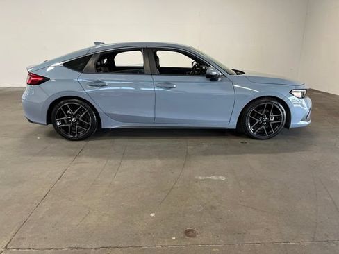 Used 2024 Honda Civic Sport Touring image 2
