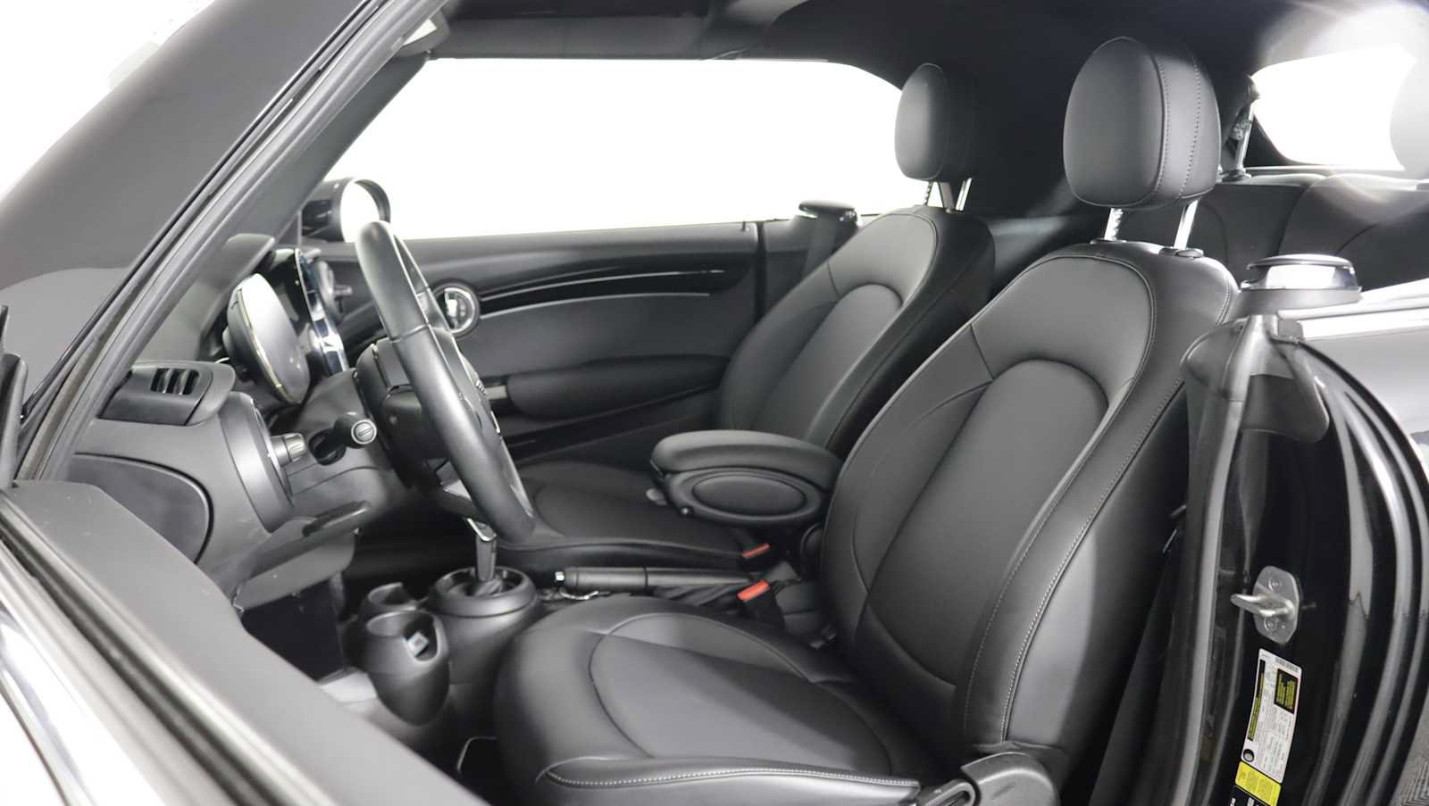 Used 2023 MINI Cooper Convertible FWD image 11
