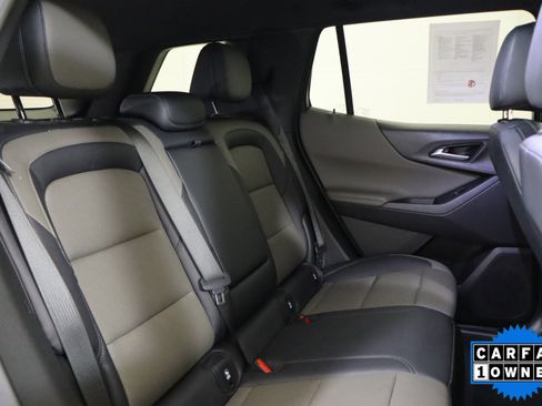 Used 2025 Chevrolet Equinox LT w/ Convenience Package II image 22