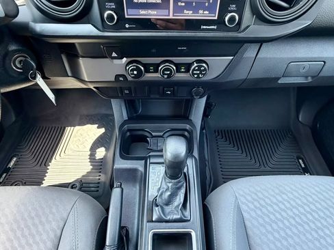 Used 2020 Toyota Tacoma SR RWD image 13