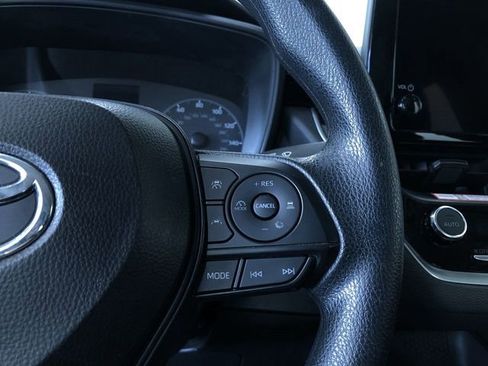 Certified 2025 Toyota Corolla LE image 26