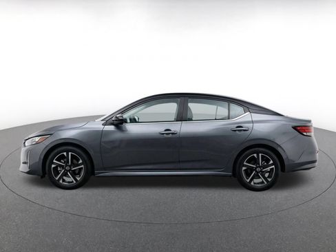 Used 2025 Nissan Sentra SV FWD image 4