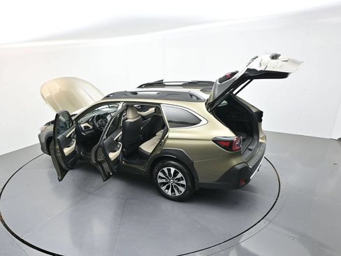 Used 2025 Subaru Outback Limited AWD/4WD image 44
