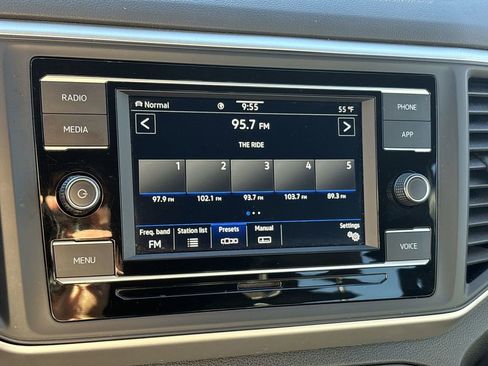 Used 2022 Volkswagen Atlas Cross Sport SE image 14