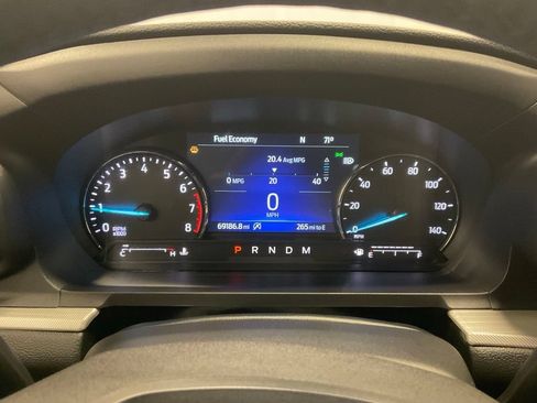 Used 2020 Ford Explorer XLT w/ Equipment Group 202A AWD/4WD image 15