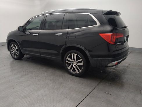 Used 2016 Honda Pilot Touring image 2