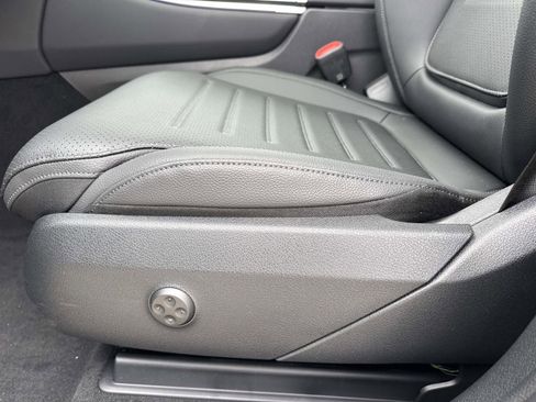 New 2026 Mercedes-Benz GLE 350 4MATIC image 9