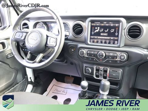 Used 2023 Jeep Wrangler Unlimited w/ Cold Weather Group AWD/4WD image 13
