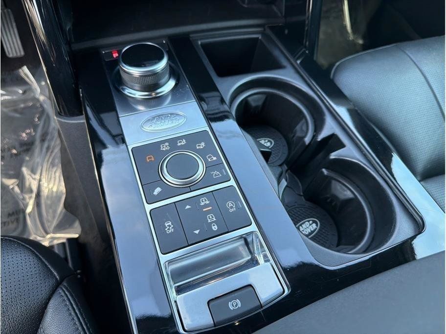 Used 2019 Land Rover Discovery SE AWD/4WD image 20