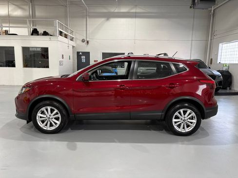 Used 2019 Nissan Rogue Sport SV AWD/4WD image 4