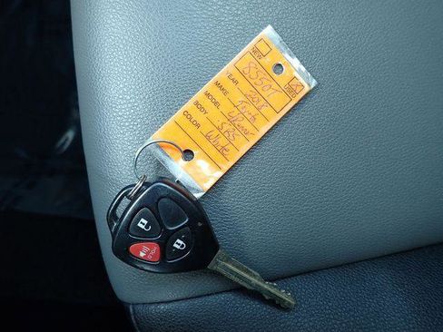 Certified 2018 Toyota 4Runner SR5 Premium image 30