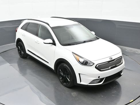 Used 2019 Kia Niro S Touring image 30