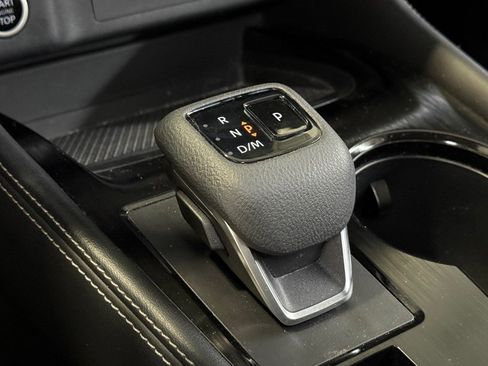 Used 2023 Nissan Rogue SL w/ SL Premium Package image 30