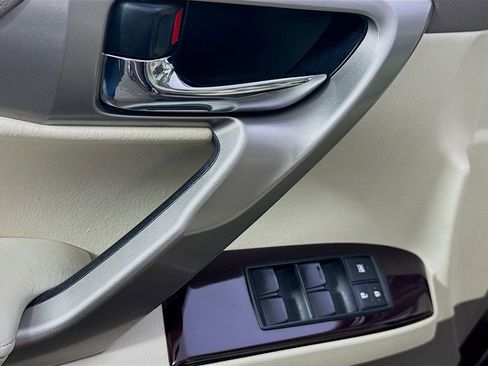 Used 2014 Lexus GX 460 Luxury image 21