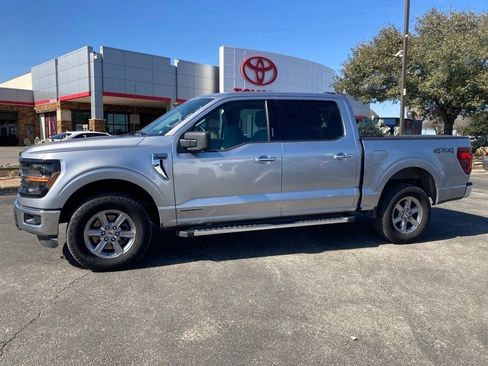 Used 2024 Ford F150 XLT w/ Mobile Office Package image 8