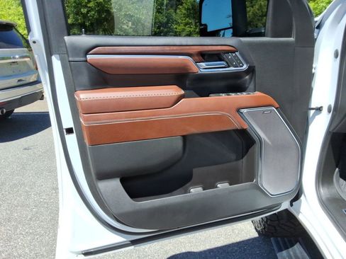 Certified 2024 GMC Sierra 2500 Denali Ultimate AWD/4WD image 24